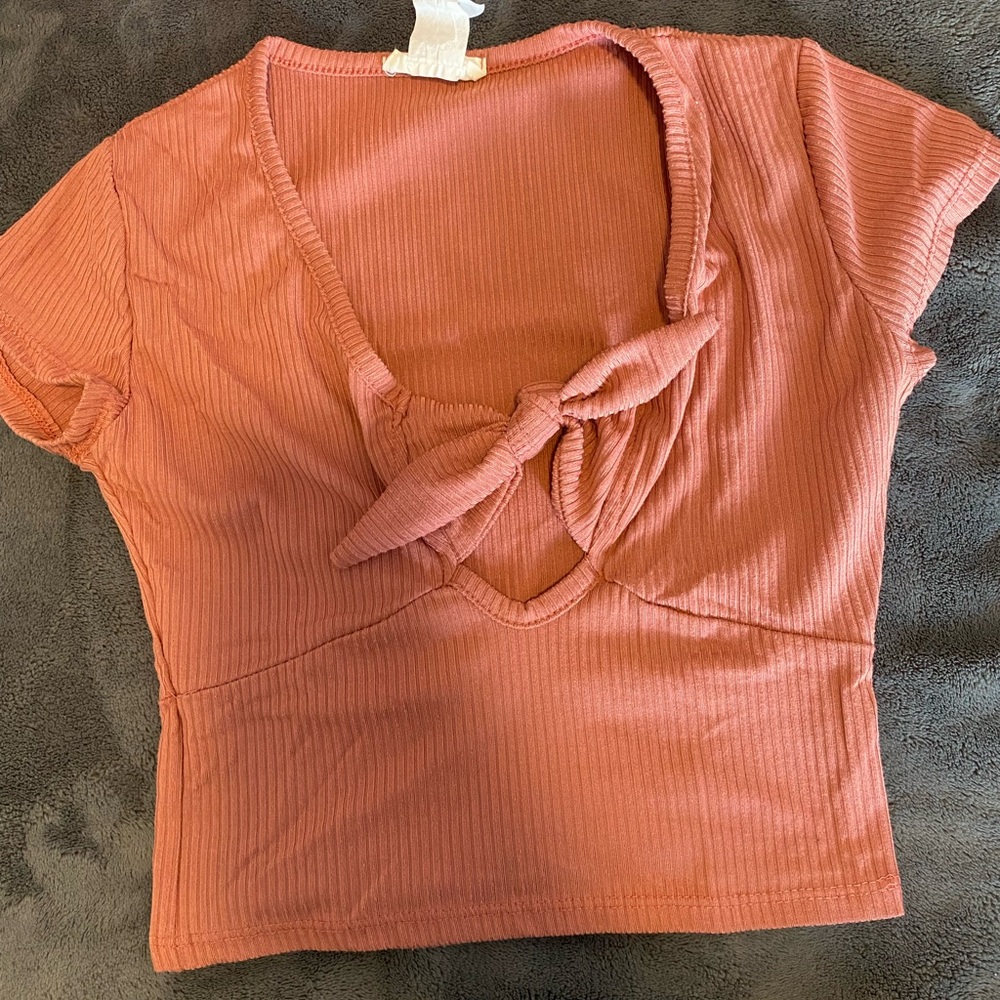 Pink Ribbed Crop Tie-Front T-Shirt